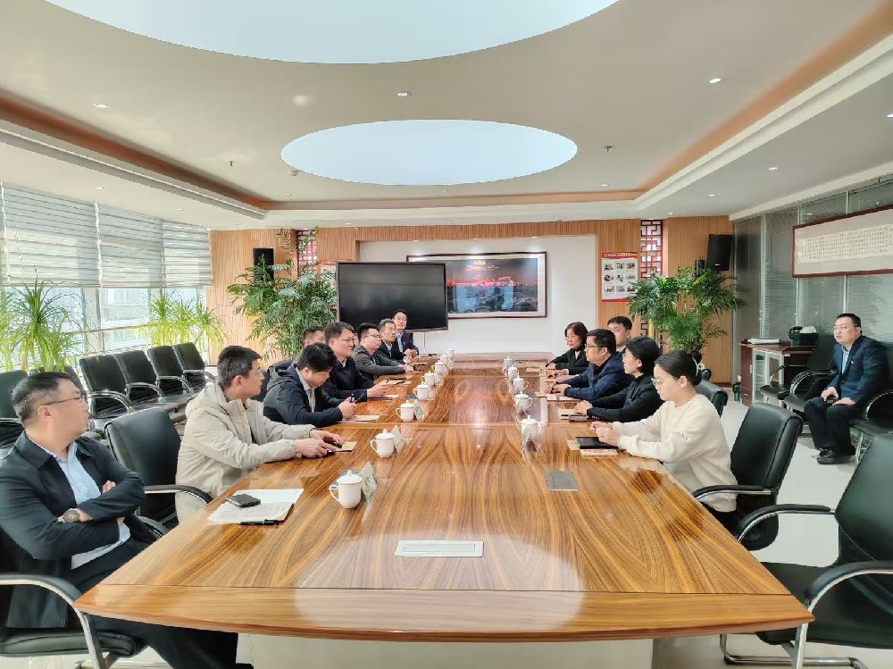 省委金融工委黨建督查組蒞臨山東華鼎偉業 指導交流黨建工作